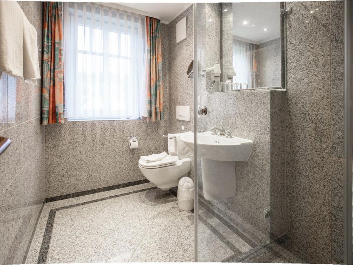 Komfort Mit 2 Schlafzimmern Und Balkon Im Obergeschoss 265 *